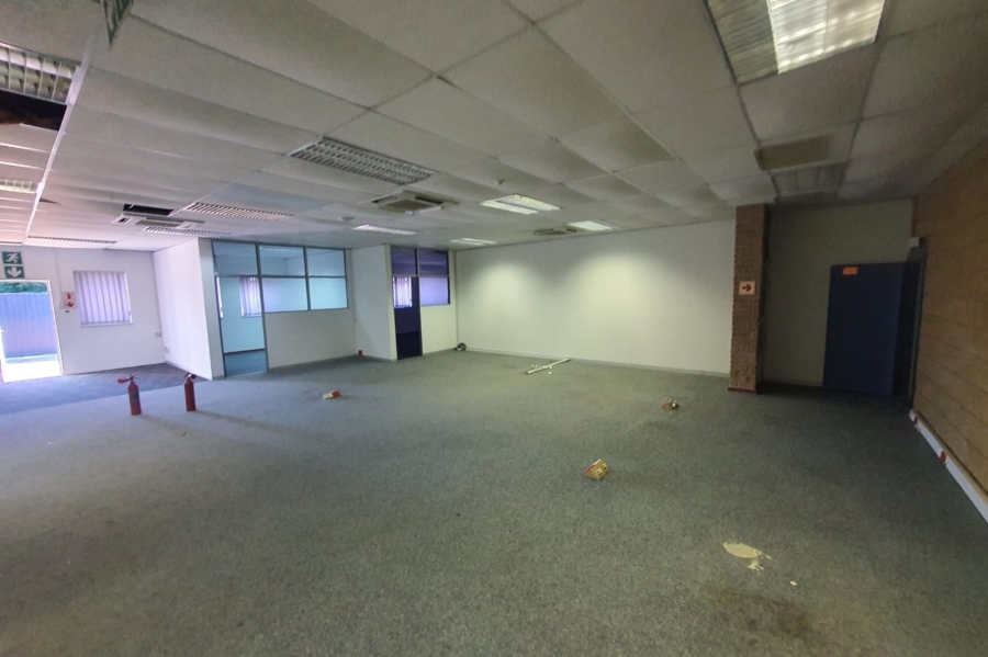 To Let commercial Property for Rent in Walmer Eastern Cape